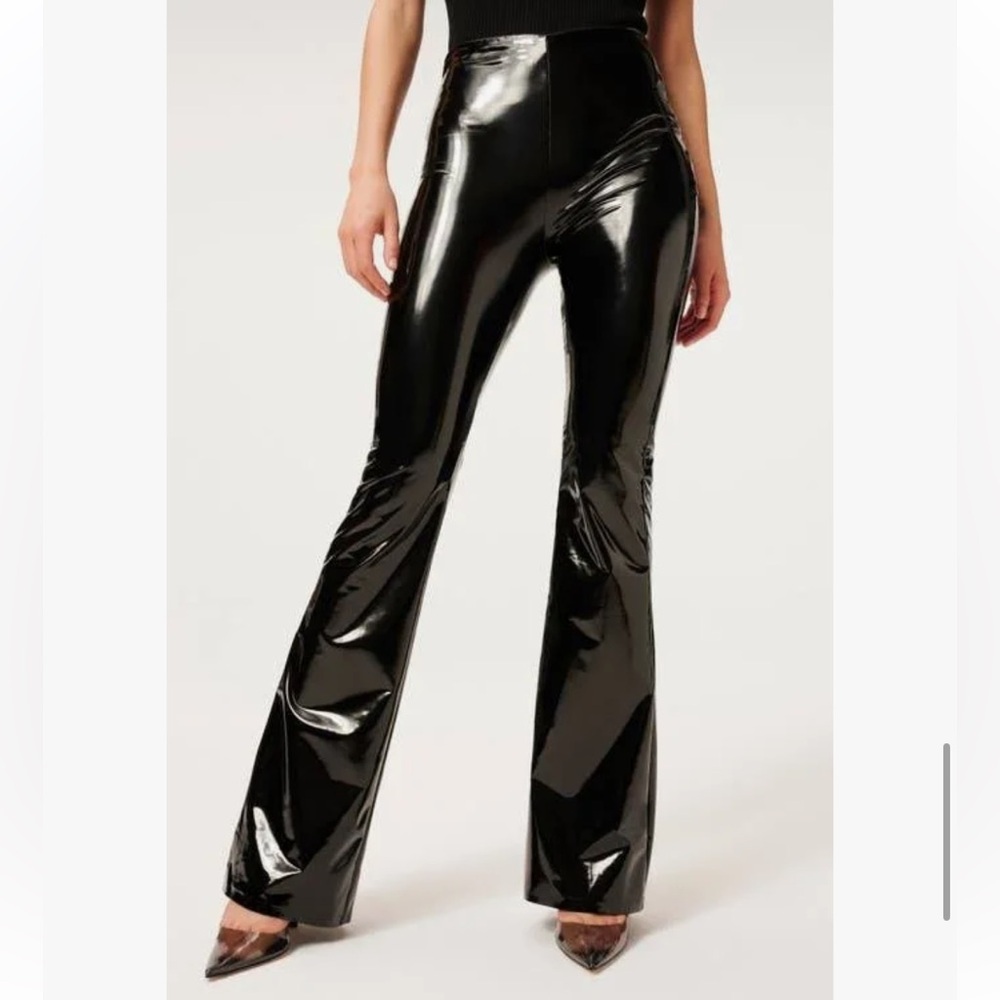 NEW! Good American pull on Glossy Black liquid vinyl Flare Pants - Picture 1 of 14